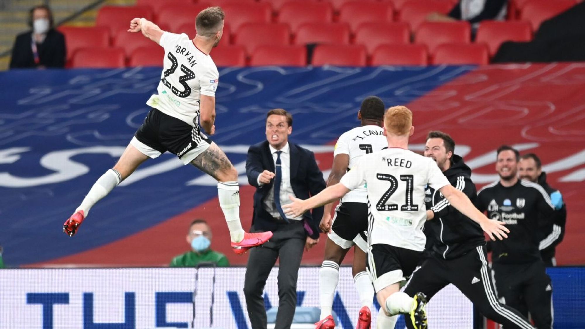 直令人刮目 直令人刮目