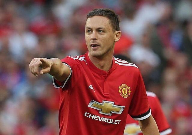 俱乐部的立 俱乐部的立